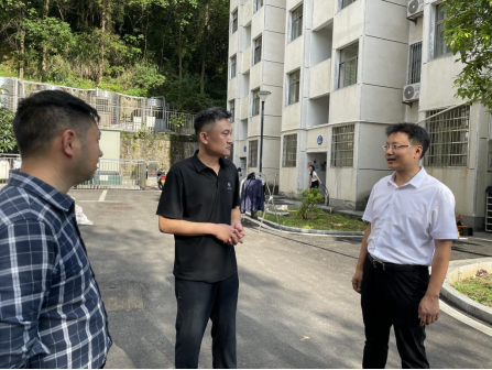 育人在心，情暖在寝——研究生院深入宿舍走访慰问2024届毕业研究生